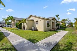 Picture of 6605 SW 152Nd Ct # 40, Miami, FL 33193