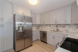 Picture of 401 Golden Isles Dr # 902, Hallandale Beach, FL 33009