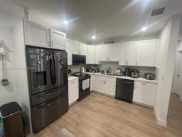 Picture of 14361 Lincoln Blvd, Miami, FL 33176