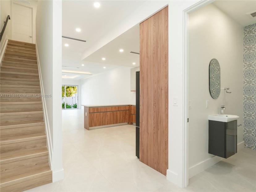 Picture of 1421 SW 24Th Ct # 2, Fort Lauderdale FL 33315