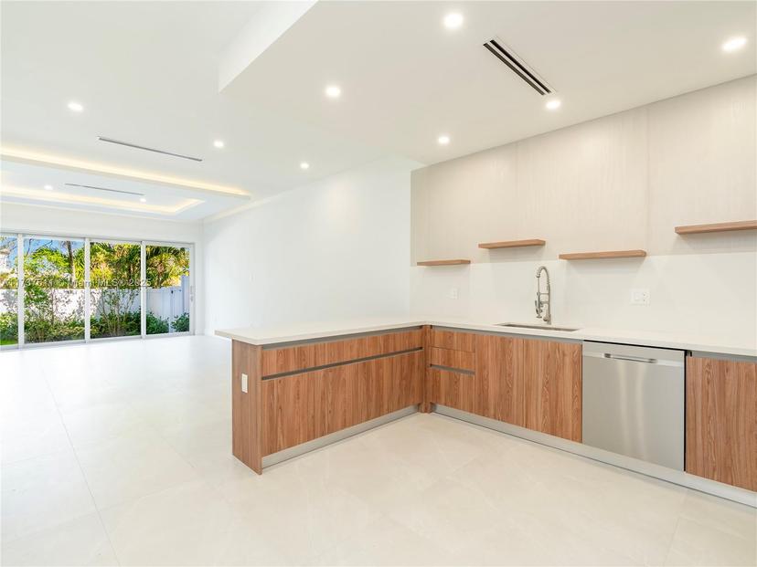 Picture of 1421 SW 24Th Ct # 2, Fort Lauderdale FL 33315
