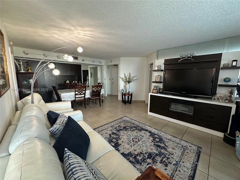 Picture of 18181 NE 31St Ct # 705, Aventura FL 33160