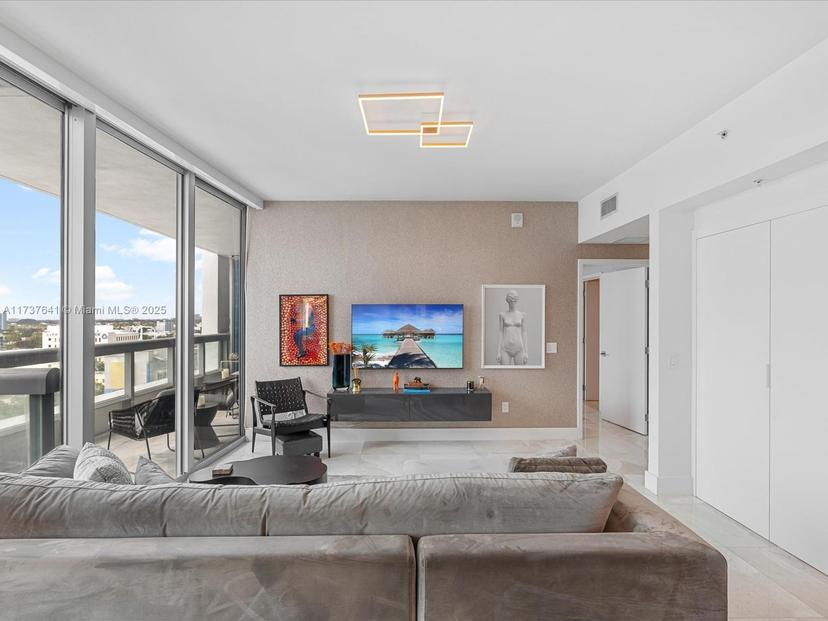 Picture of 6899 Collins Ave # 1010, Miami Beach FL 33141