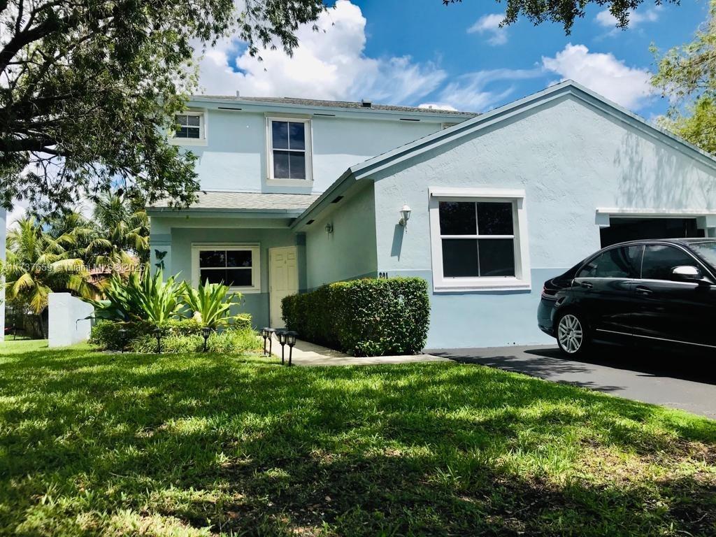 Picture of 201 NW 207Th Ave, Pembroke Pines, FL 33029