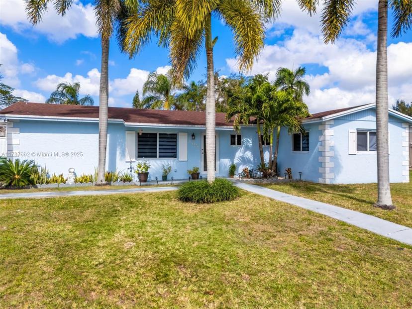 Picture of 465 NW 17Th Ct, Homestead FL 33030