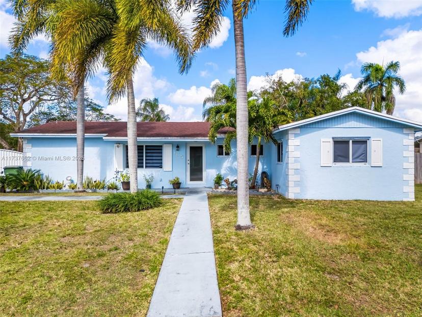 Picture of 465 NW 17Th Ct, Homestead FL 33030