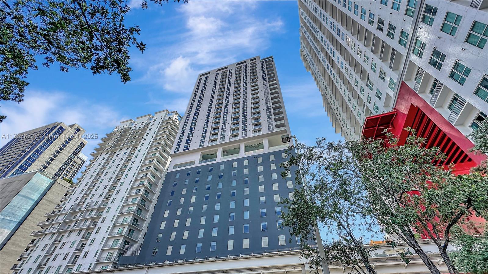Picture of 227 NE 2Nd St # 3002, Miami, FL 33132