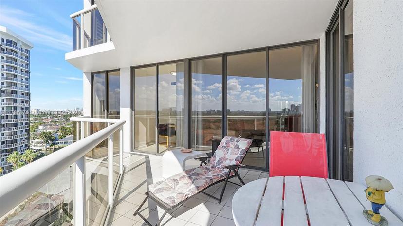 Picture of 3610 Yacht Club Dr # 1112, Aventura FL 33180