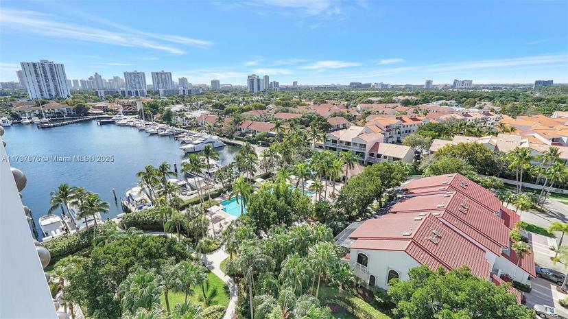 Picture of 3610 Yacht Club Dr # 1112, Aventura FL 33180