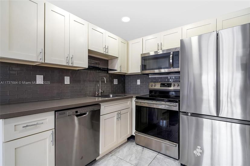 Picture of 200 172Nd St # 404, Sunny Isles Beach FL 33160