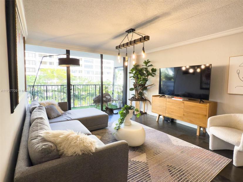 Picture of 1450 Brickell Bay Dr # 306, Miami FL 33131