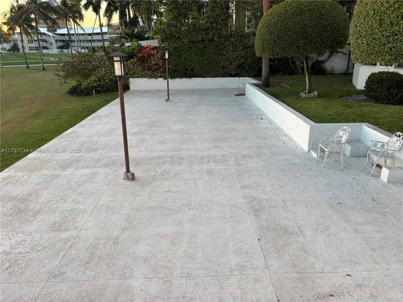 Picture of 2500 NE 48Th Ln # 708, Fort Lauderdale FL 33308