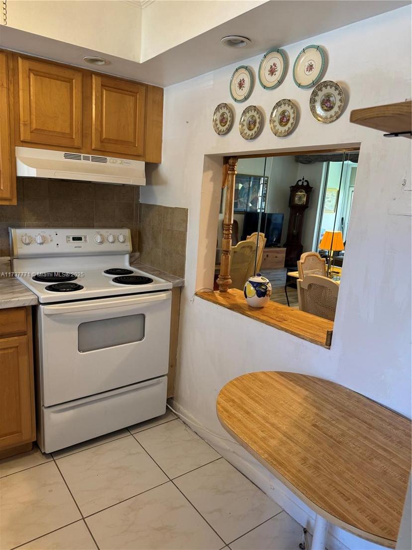 Picture of 2741 N Pine Island Rd # 108, Sunrise FL 33322