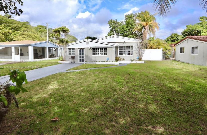 Picture of 1415 NE 179Th St, North Miami Beach FL 33162