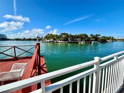 Picture of 4740 Pine Tree Dr # 28, Miami Beach, FL 33140