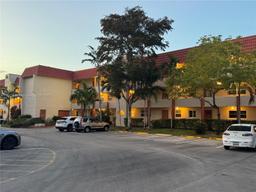 Picture of 8101 N Sunrise Lakes Dr # 309, Sunrise, FL 33322