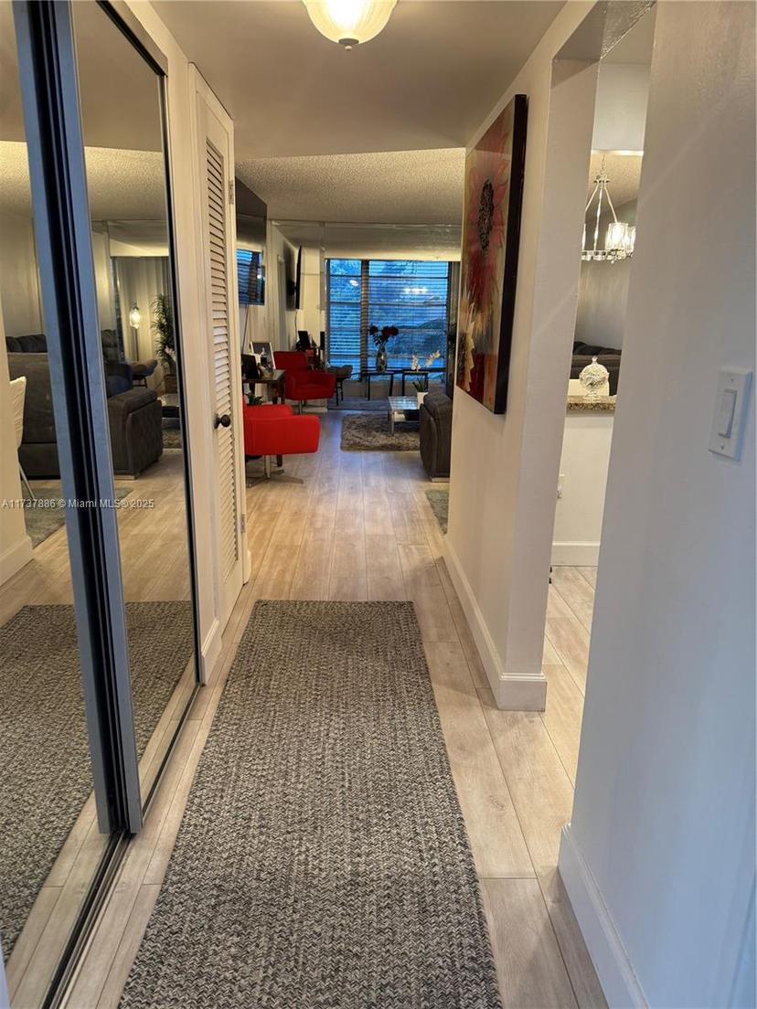 Picture of 8101 N Sunrise Lakes Dr # 309, Sunrise FL 33322