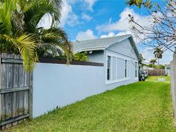 Picture of 10366 SW 205Th Ter, Cutler Bay, FL 33189