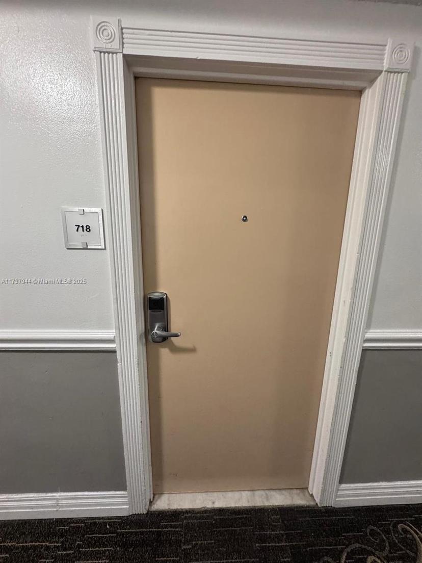 Picture of 19201 Collins Ave # 718, Sunny Isles Beach FL 33160
