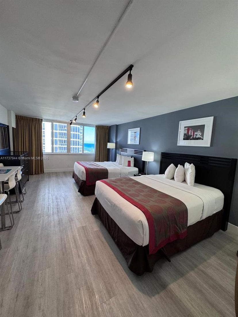 Picture of 19201 Collins Ave # 718, Sunny Isles Beach FL 33160