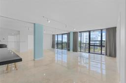 Picture of 600 NE 36Th St # 414, Miami, FL 33137