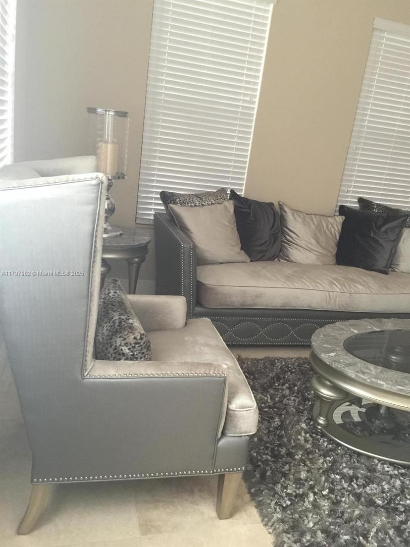 Picture of 5230 NW 83Rd Ct, Doral FL 33166