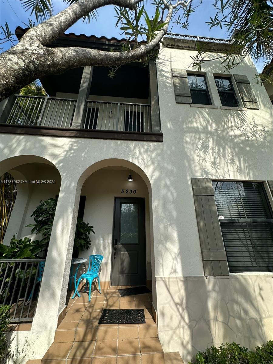 Picture of 5230 NW 83Rd Ct, Doral, FL 33166