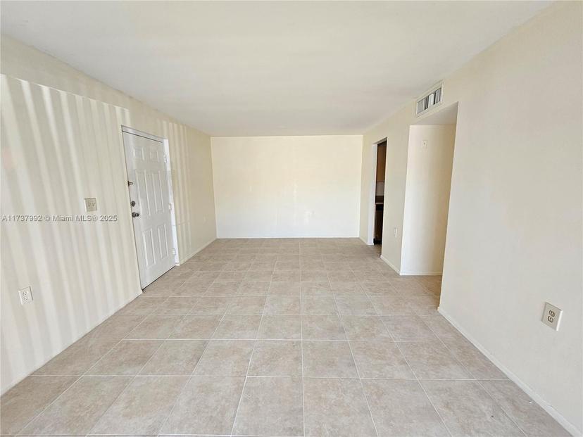 Picture of 1153 Lake Victoria Dr # D, West Palm Beach FL 33411