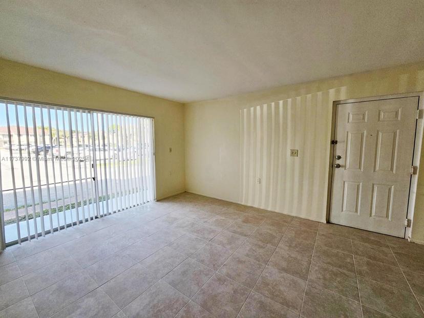 Picture of 1153 Lake Victoria Dr # D, West Palm Beach FL 33411