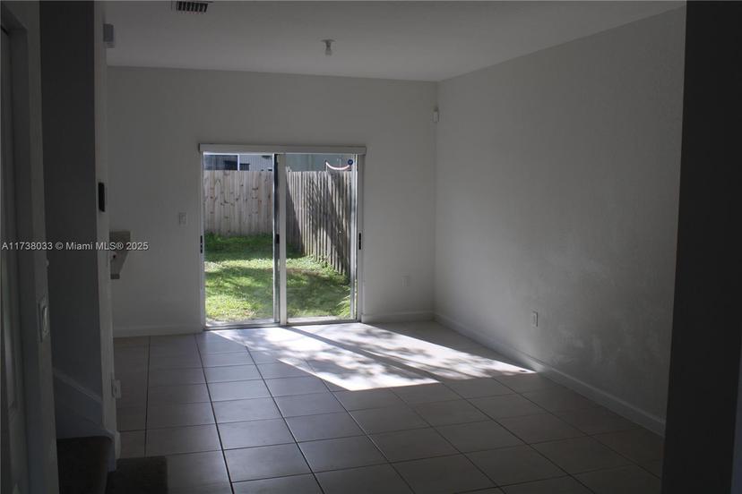 Picture of 1462 SE 26Th Ter # 0, Homestead FL 33035