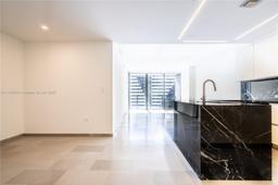 Picture of 88 SW 7Th St # 806, Miami, FL 33130