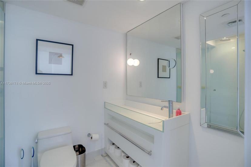 Picture of 1100 West Ave # 427, Miami Beach FL 33139