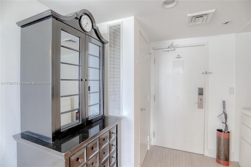 Picture of 1100 West Ave # 427, Miami Beach FL 33139
