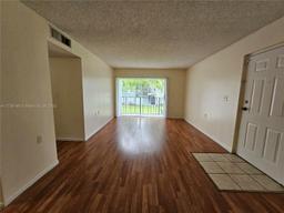 Picture of 1203 N Benoist Farms Rd # 206, West Palm Beach, FL 33411