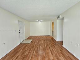 Picture of 1203 N Benoist Farms Rd # 206, West Palm Beach, FL 33411