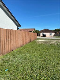Picture of 4903 SW 144Th Ct, Miami, FL 33175