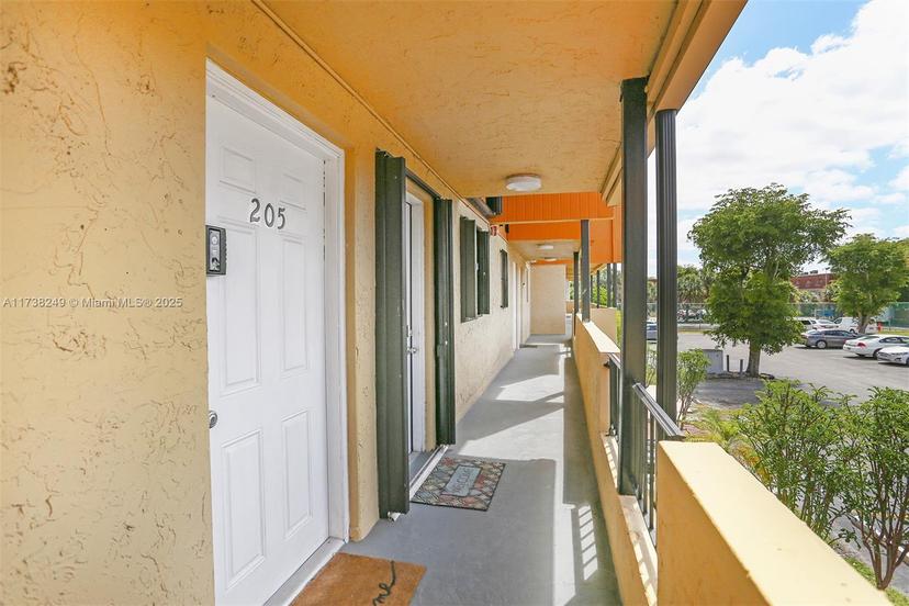 Picture of 315 NW 109Th Ave # 205, Miami FL 33172