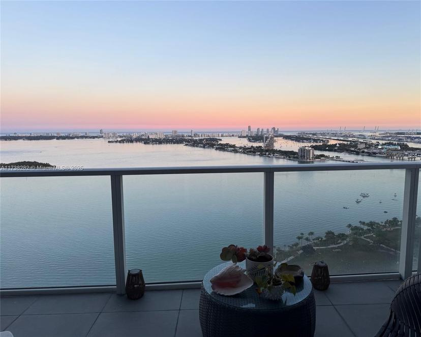 Picture of 2020 N Bayshore Dr # 3307, Miami FL 33137