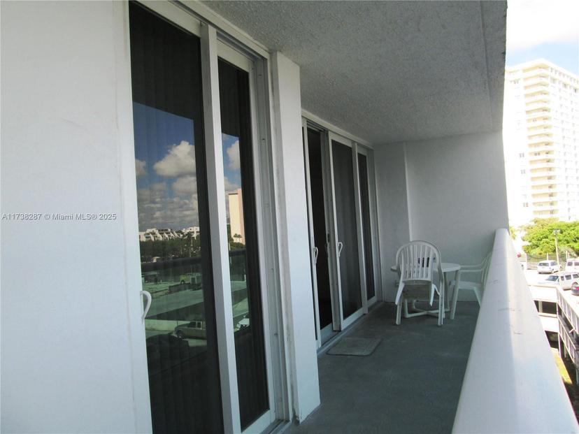Picture of 100 Bayview Dr # 530, Sunny Isles Beach FL 33160
