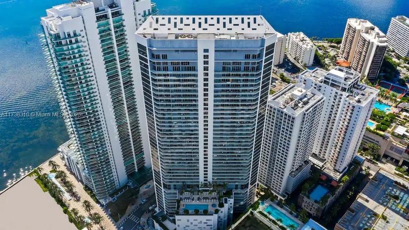 Picture of 1300 Brickell Bay Dr # 2512, Miami FL 33131