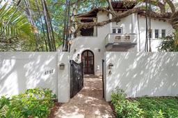Picture of 4191 Lybyer Ave, Coconut Grove, FL 33133