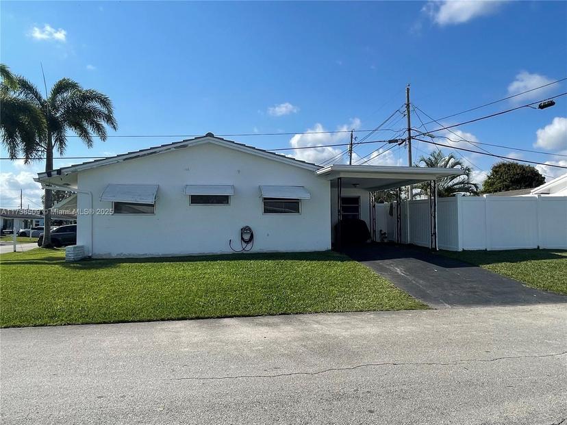 Picture of 2701 NW 52Nd Ct, Tamarac FL 33309