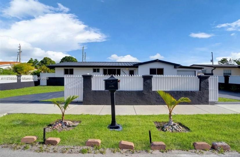 Picture of 1082 W 71St St, Hialeah FL 33014
