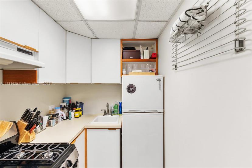 Picture of 700 Biltmore Way # 408, Coral Gables FL 33134