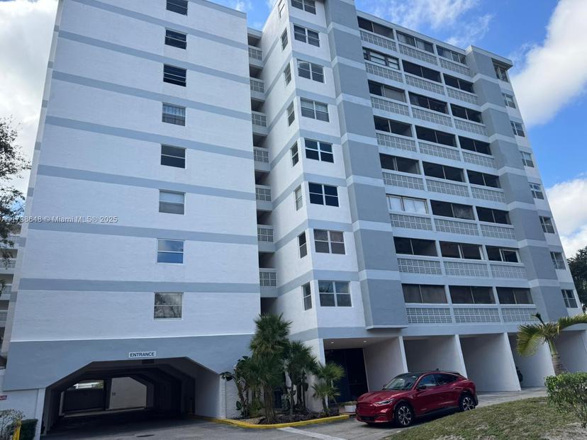 Picture of 3301 Spanish Moss Ter # 415, Lauderhill FL 33319