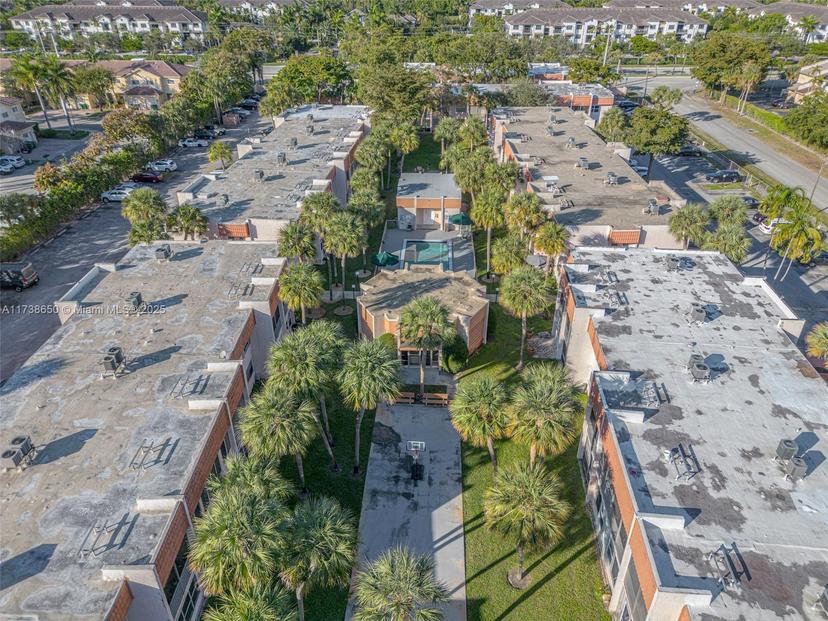 Picture of 7610 Stirling Rd # 207F, Davie FL 33024