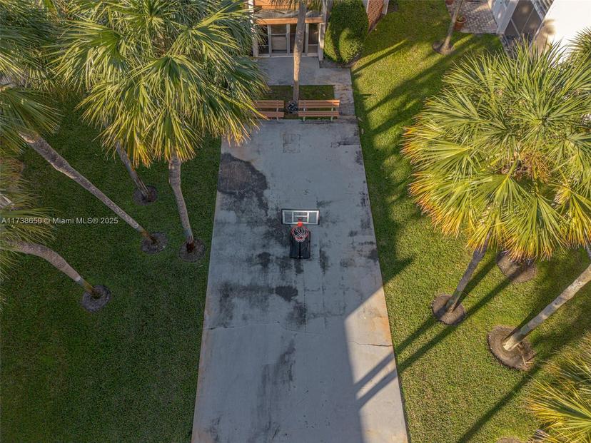 Picture of 7610 Stirling Rd # 207F, Davie FL 33024