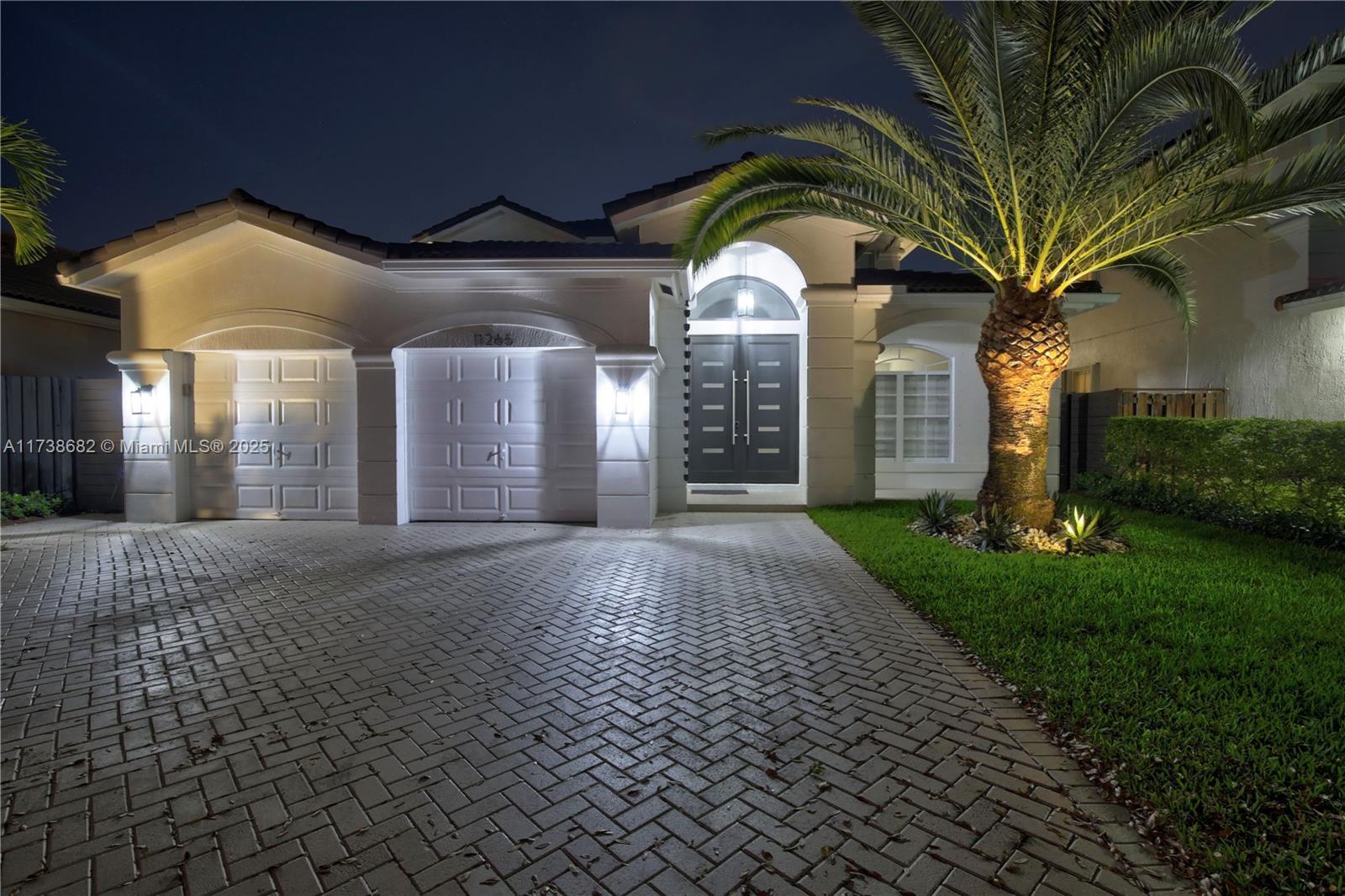 Picture of 11265 NW 78Th St, Doral, FL 33178