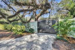 Picture of 1990 Riverland Rd, Fort Lauderdale, FL 33312