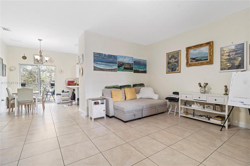 Picture of 2711 NE 4Th St # 202, Homestead FL 33033